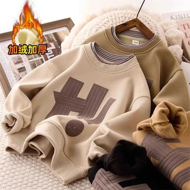 Cooles Sweatshirt mit "Hi"-Schrift
