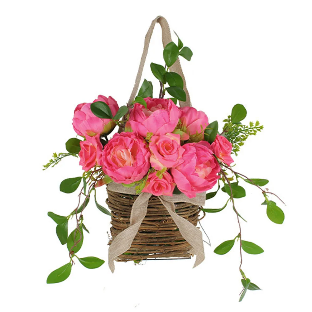

Transform your outdoor space with this realistic and stylish garland hanging basket Limited quantities available