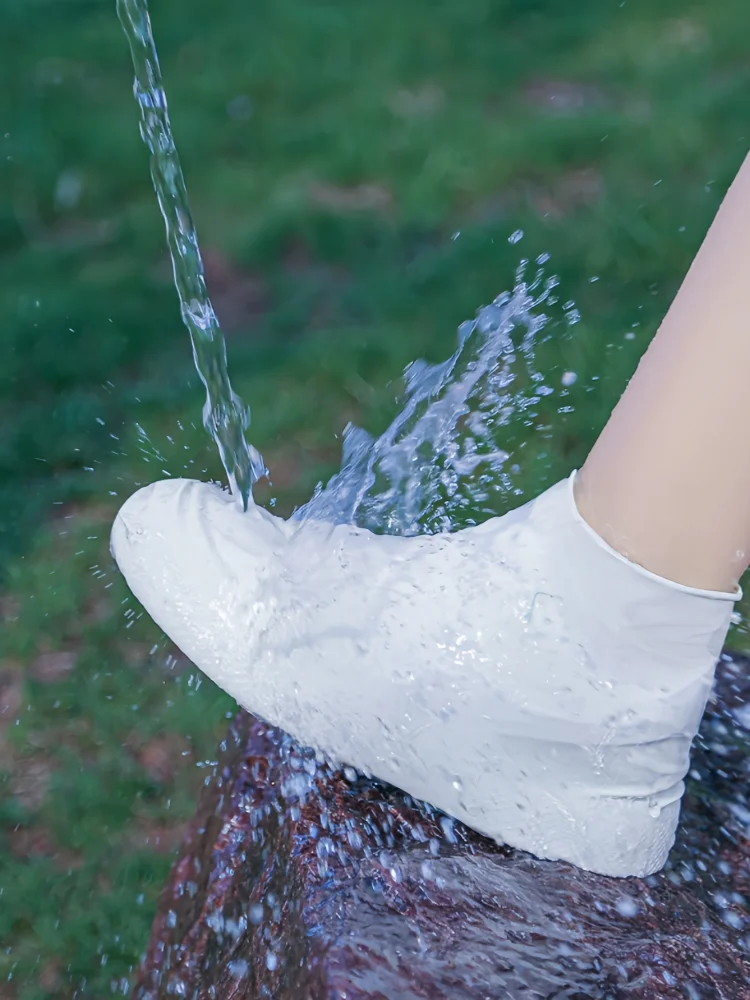 Shoe Waterproof Cover 1 Pair of Outdoor Rubber Rain Boot Covers Silicone Waterproof Shoe Covers Rainy Day Shoe Covers Shoes Gear - 6