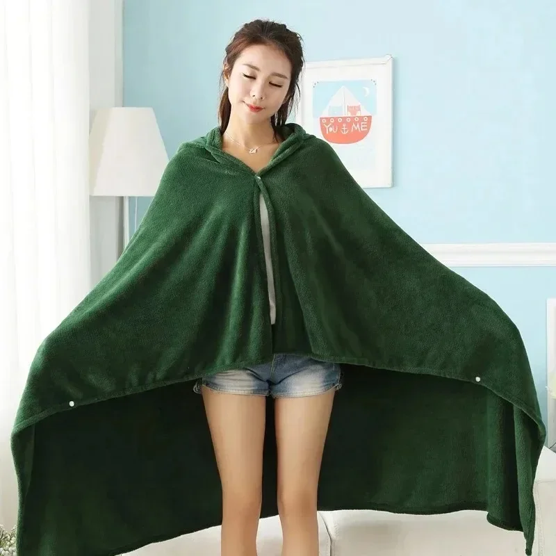 Flannel Throw Blanket Attack on Titan Plaid Flannel Anime Women Pajamas Shingeki No Kyojin Hoodie Cloak Cover Levi Cosplay Prop