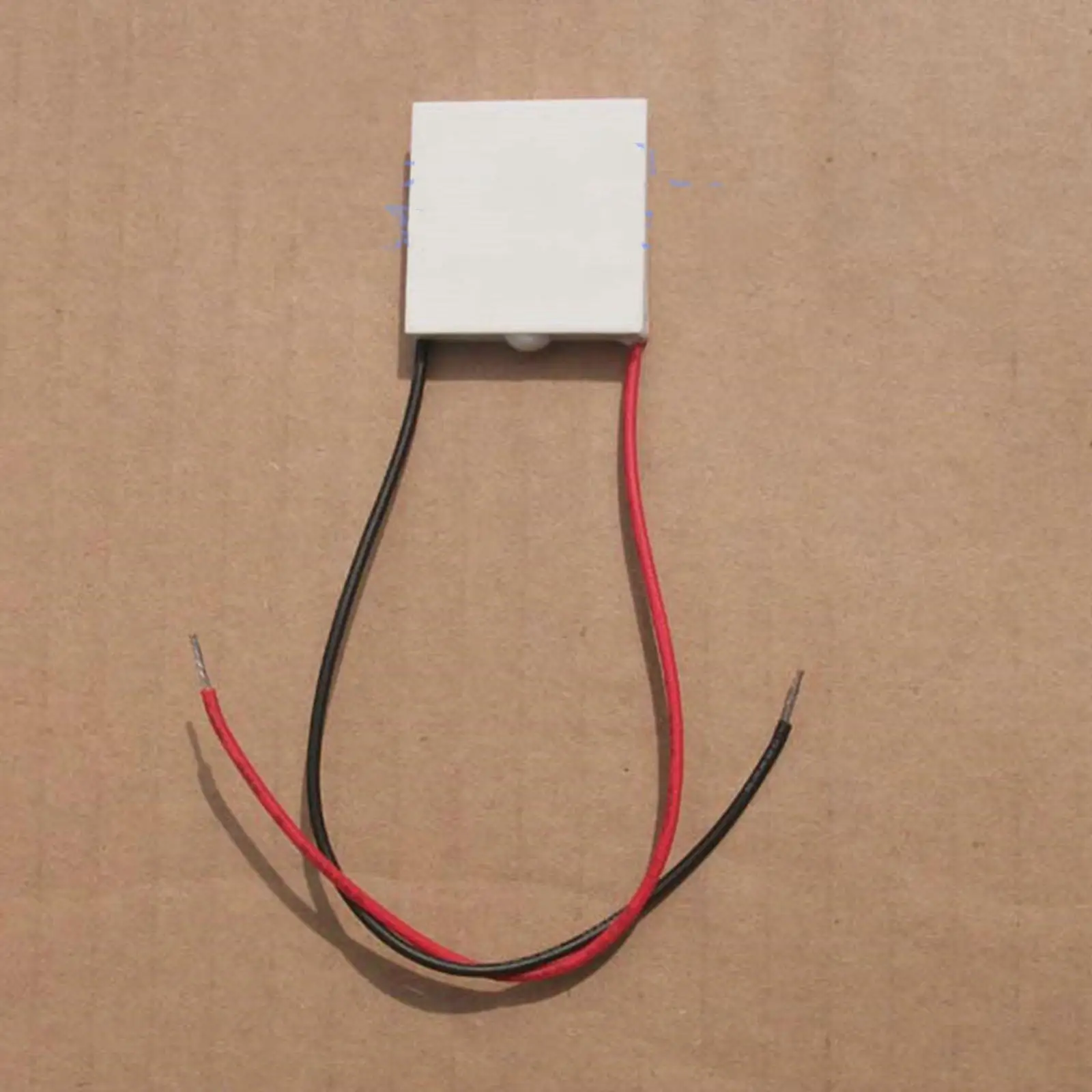 30x30x6.8mm 3A 16V 15W TEC2-19003 Thermoelectric Cooler Peltier Heatsink