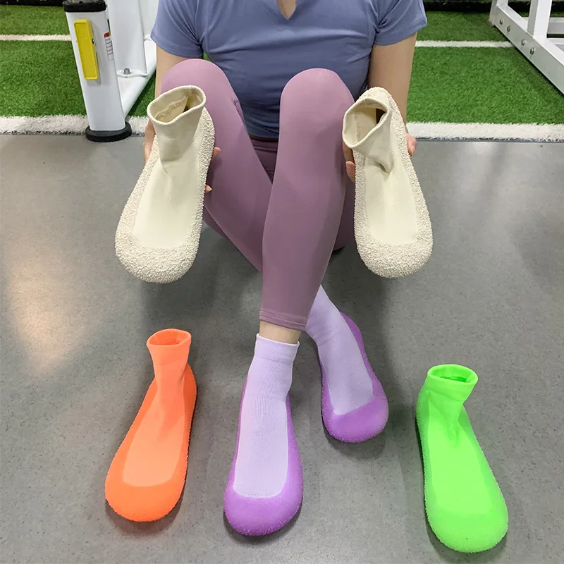 

Woman Anti-slip Yoga Fitness Socks Shoes Children Kids Teen Girls Luminous Sport Socks Breathable Cotton Non-slip Jelly Shoes