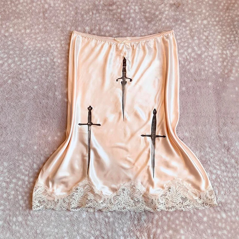 

Grunge Goth Rock Punk Dagger Print Skirt Y2K Harajuku Retro Aesthetic Lace Trim Silk Knee-Length Skirt Slim Chic Sexy Streetwear