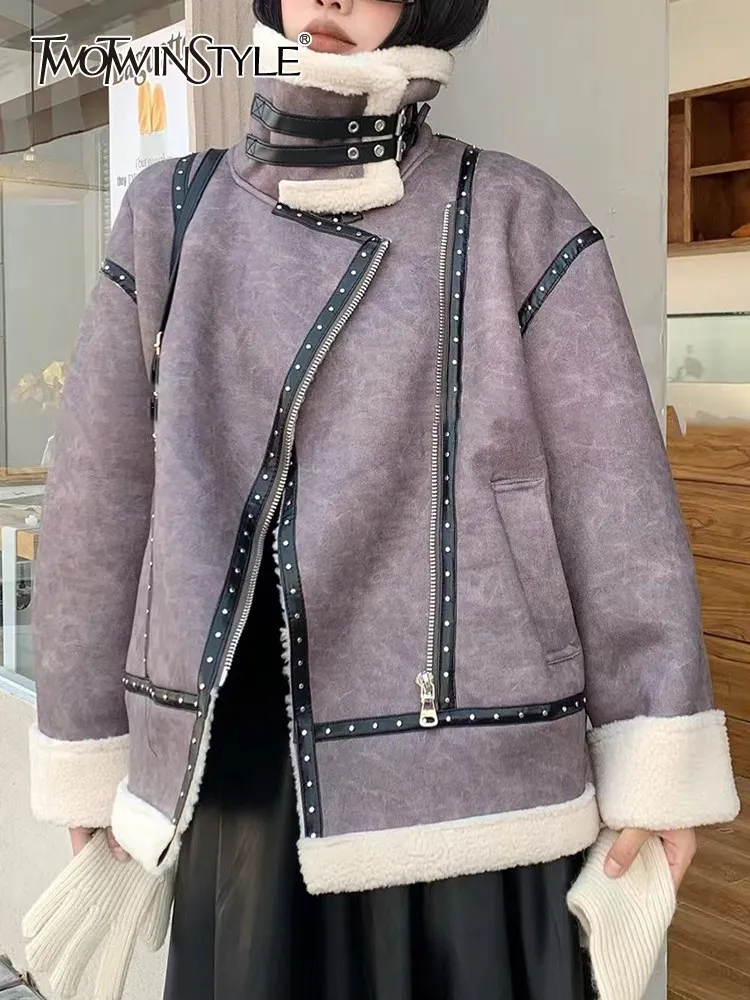 

TWOTWINSTYLE Lambswool Hit Color Coats For Women Stand Collar Long Sleeve Patchwork Zipper Winter Jacket Female Fashion 2023 New