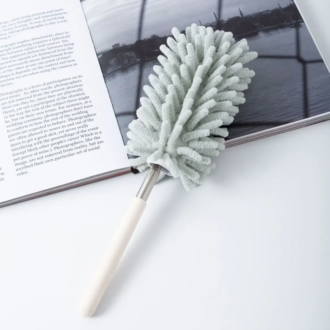 Telescopic Microfiber Duster 4