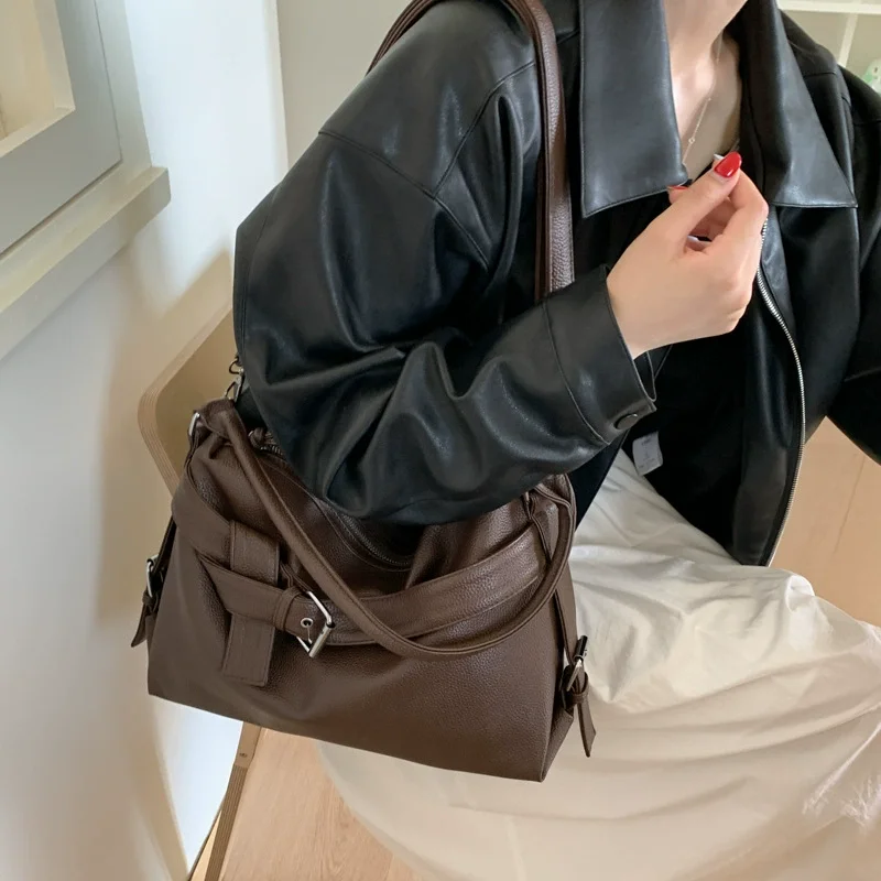 Y2k Large Capaci Casual Commuter Black Tote Bag Faionable Motorcycle Bag Underarm Crossbody Bag for Young Men and Women Handbags 3