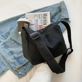 2024 Borsa a tracolla di grande capacità Borsa tote messenger semplice per pendolari alla moda delle nuove donne Borse e borsette nere