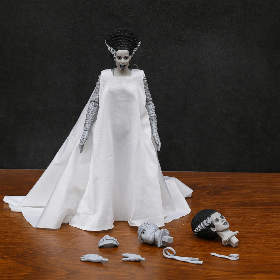 

NECA Universal Monster Bride of Frankenstein (Black&White) Action PVC Figure Doll Collectible Model Figurine Toy
