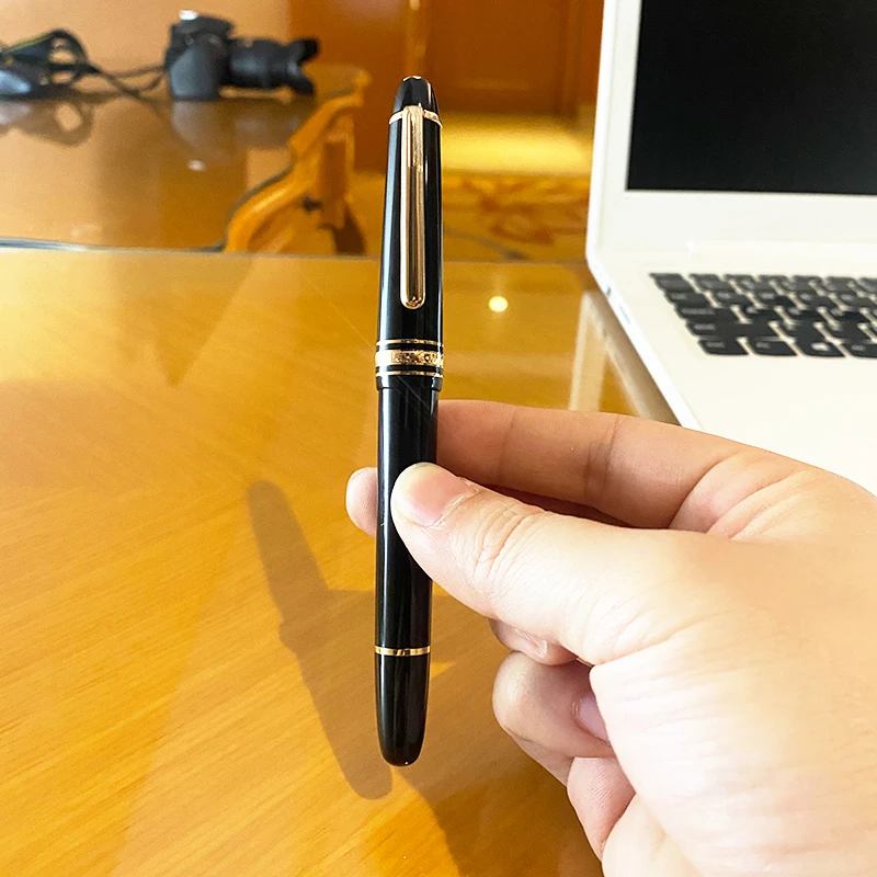 

100% Brand New Luxury Black Classic Fountain Ball Ball Pen Signature Pen Office School Writing Supplies Office Stationery 32253