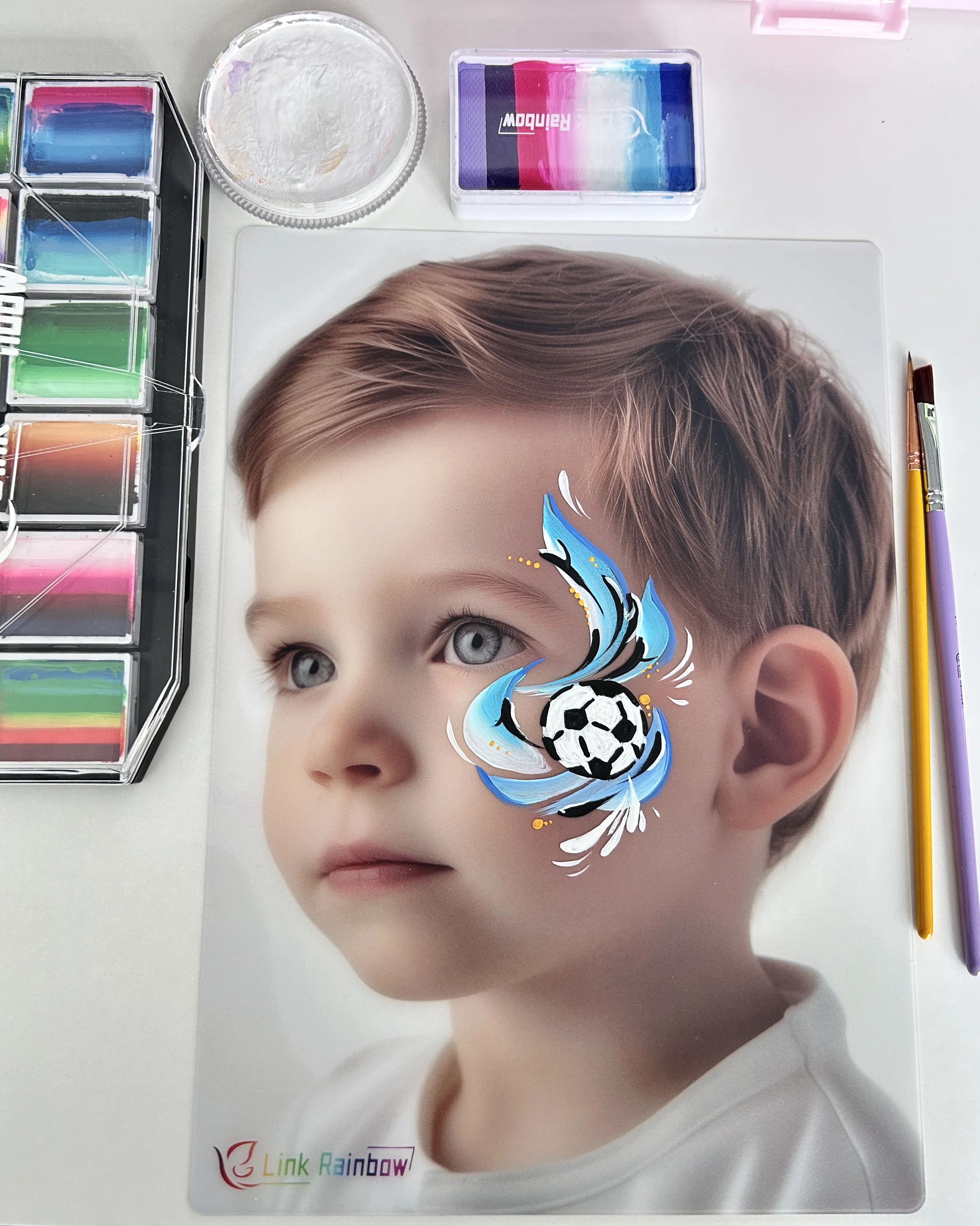 Children Facial Painting Real Person White Background Practice Board  Repeatedly Rinsed Frosted Version 3