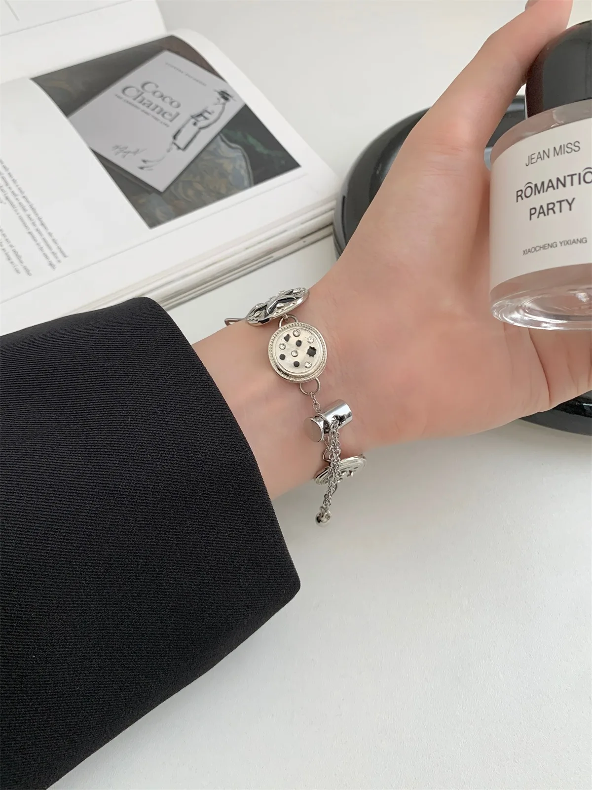 iWatch 42/44/45/46/49mm 38/40/41mm Metal Moda Saat Kayışı Watch Serisi Ultra2 Serisi 10/9/8/7/6/5/4/3/2/1_voghion.com