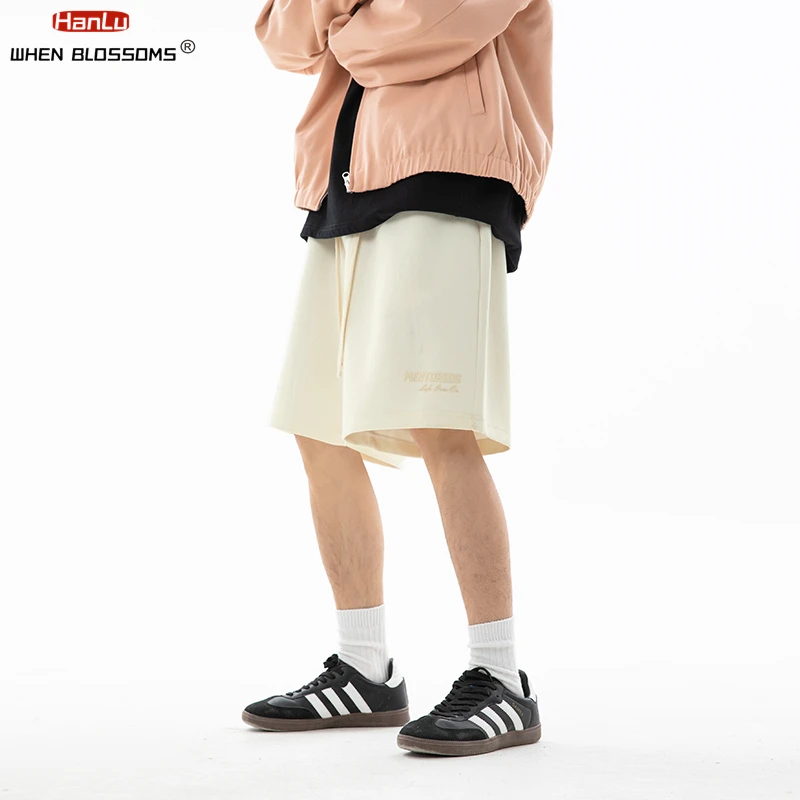 Рисунок 2 - Шорты мужские с стереоскопическим принтом