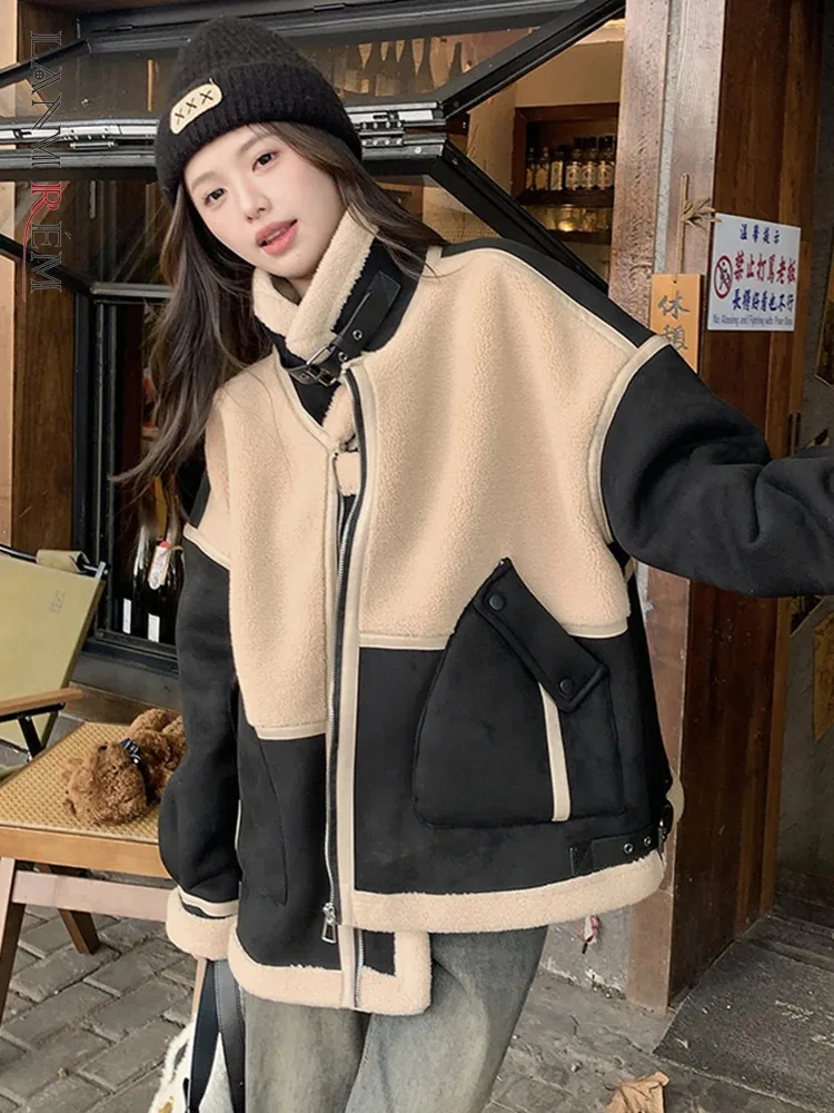 

LANMREM Streetwear Lamb Fur Leather Jackets Women Contrast Color Spliced Design Coat Fashion 2023 Winter New Clothing 2AA3870
