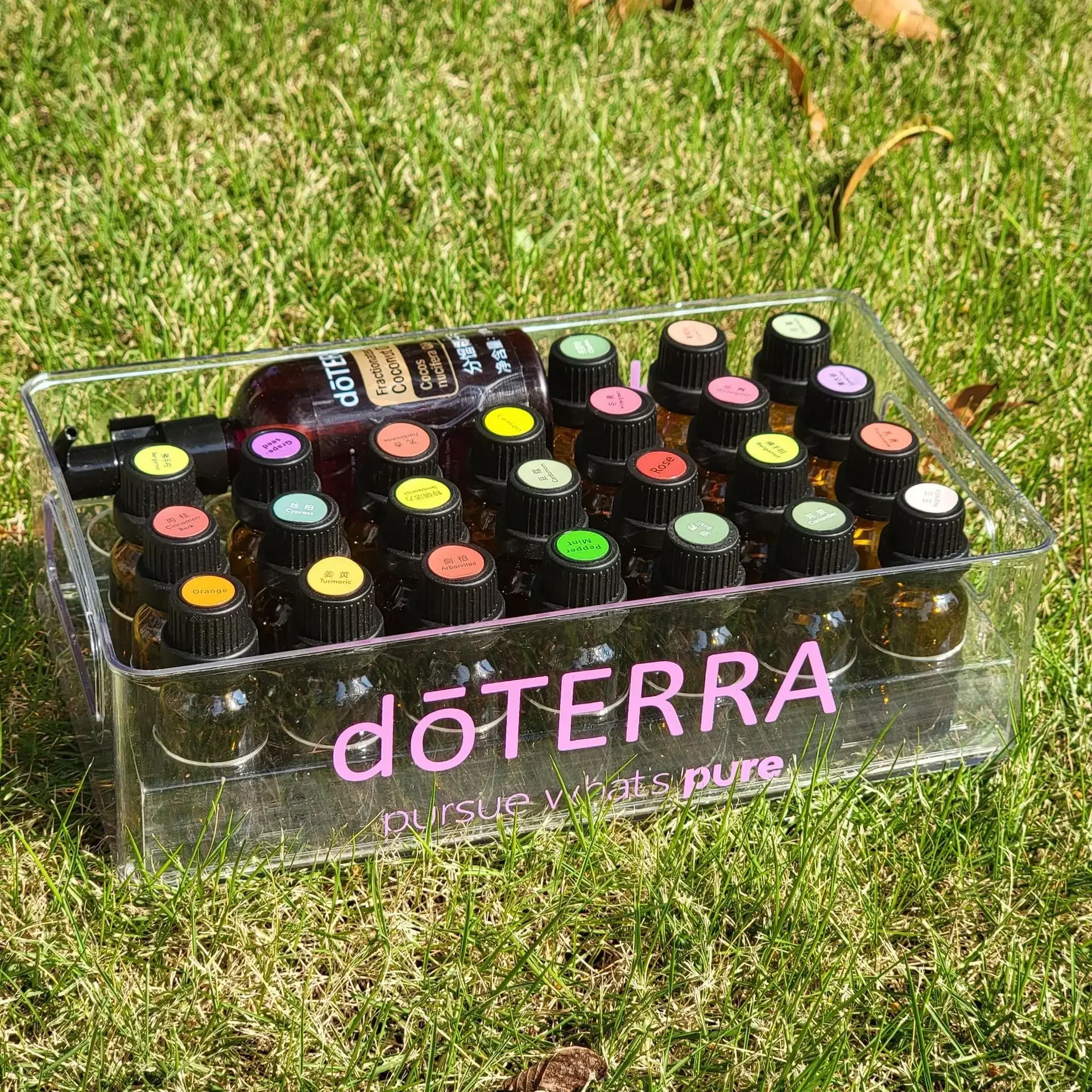 y*a様 doTERRA エッセンシャルオイル収納ボックス　オイル　2ml瓶　シ ウッドボックス（ライトブラウン・窓付）おしゃれに