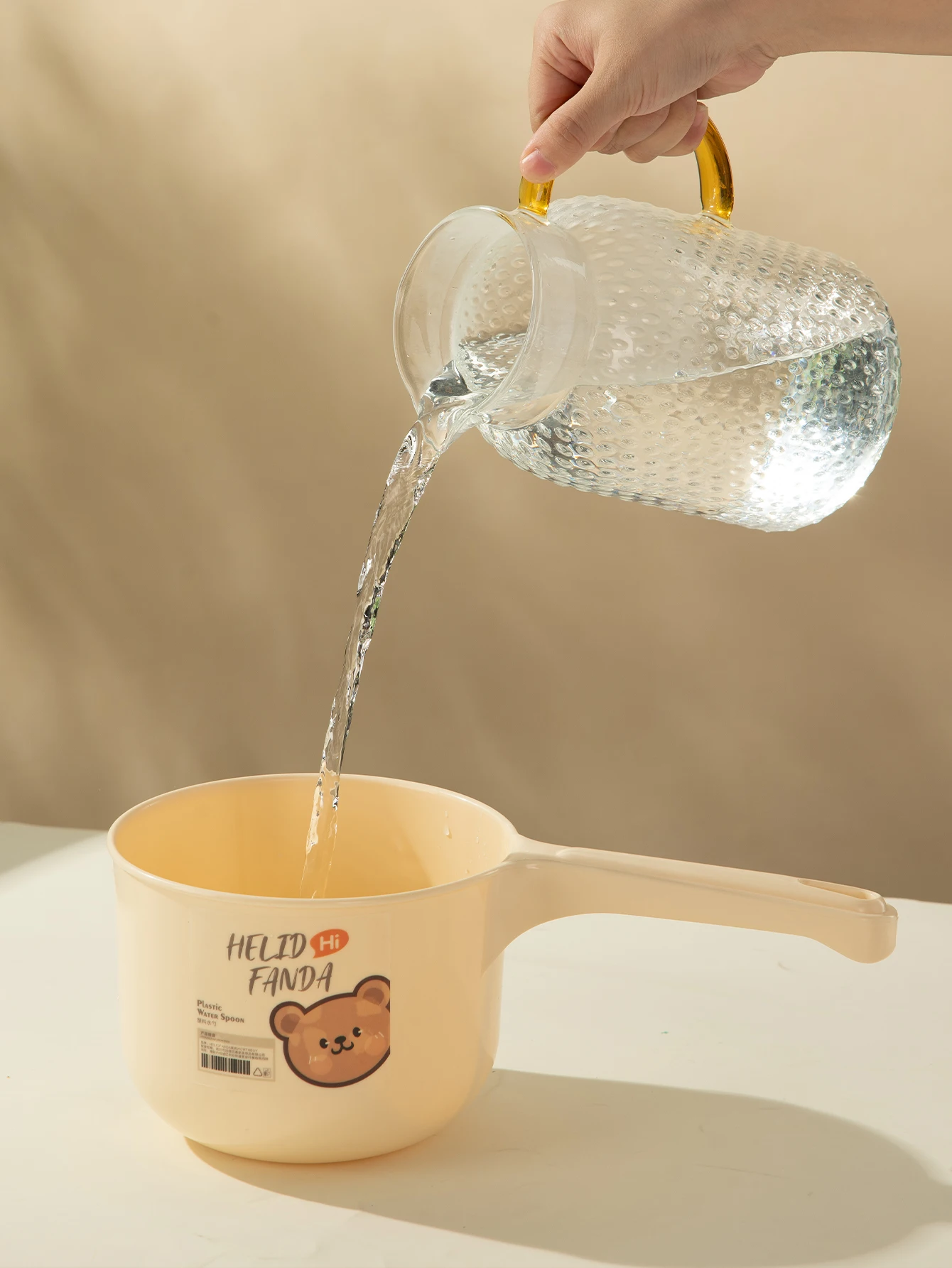 Thickened Plastic Water Scoop Long Handle Large Capacity Water Ladle Fruit Vegetable Container Kitchen Accessories plastic water ladle