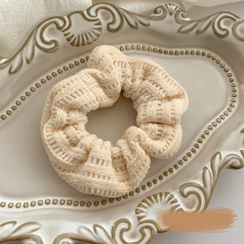 Рисунок 6 - Модные пушистые резинки