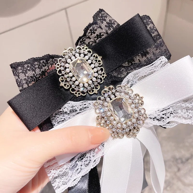 Spilla A Fiocco In Pizzo Nero Con Perle E Strass - Elegante Papillon Da Donna Per Laurea, Matrimonio, Feste E Abbigliamento Formale