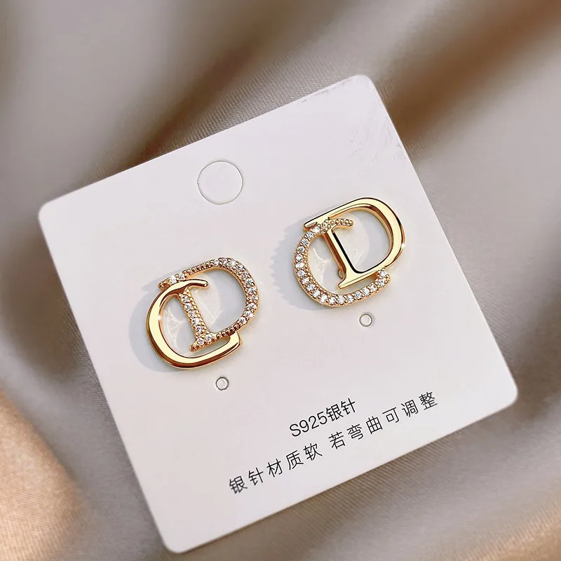 Minimalist Double D Rhinestone Earrings - Gold Plated Letter Stud Jewelry for Women Luxury Versatile Daily Accessories 3