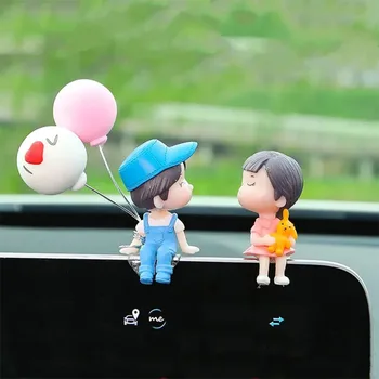 Decorazione per Auto, Statuette di Coppie Cartoon Carine, Ornamento a Palloncino per Cruscotto, Accessori Regalo per Ragazze