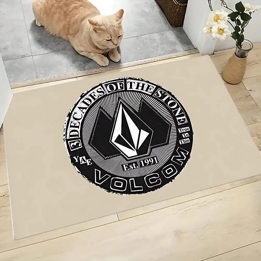 O-Custom Volcoms Floor Mat Graphic Printed Flannel Doormats for Bathroom Kitchen Entrance Carpet Home Decor 2