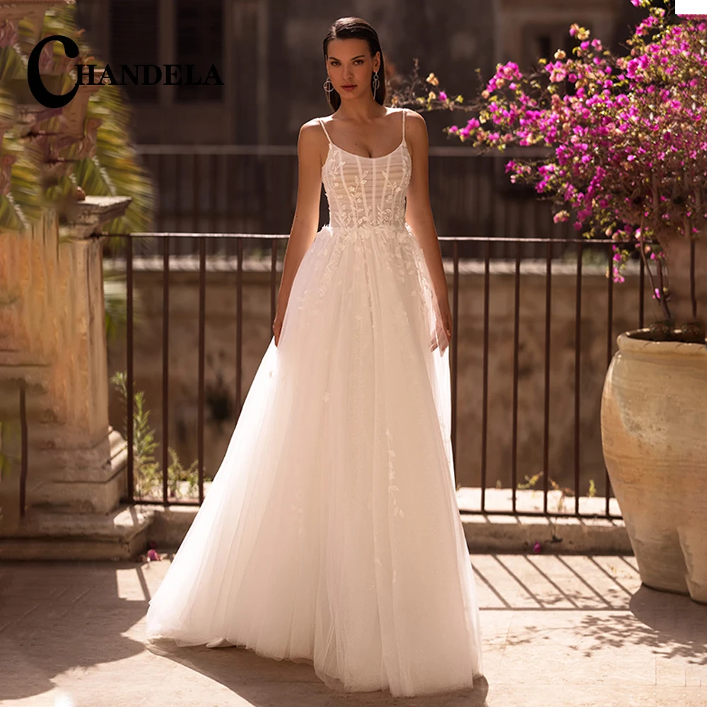 

CHANDELA Trendy Spaghetti Strap Wedding Dresses A Line Tulle Scoop Appliques Sleeveless Backless Brush Train Abito Da Sposa