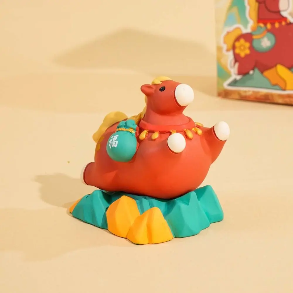 Kawaii Cute Pony Ornament Resin Horse Mascot Zodiac Horse Figurines Desktop Ornament New Year Gift Horse Year Dolls 2026