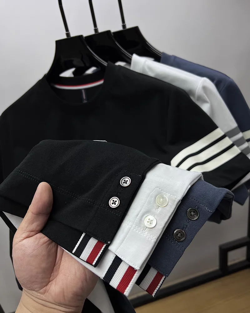 

Футболка мужская в полоску, с разрезом на подоле, из натурального хлопка