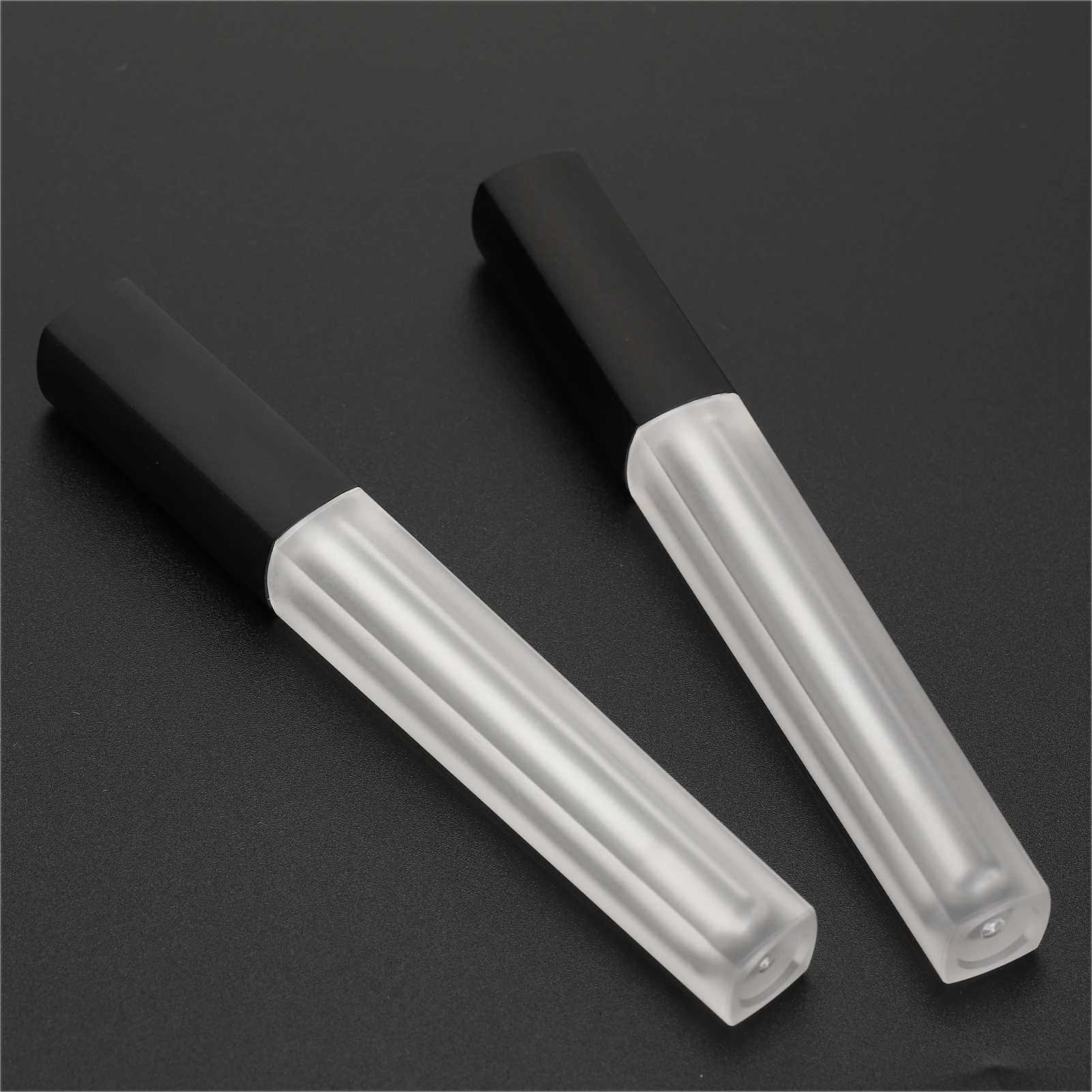 

20Pcs Empty Lip Gloss Tubes Lip Balm Bottle Clear Plastic Refillable Liquid Lipstick Tube Bottle Containers 4.5ml