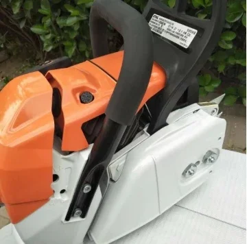 Chain Saw 381, 3.9 KW Power Gasoline Saw with 25-inch Guide 72.2cc Large Displacement Can Be Used for Yard Logging 2