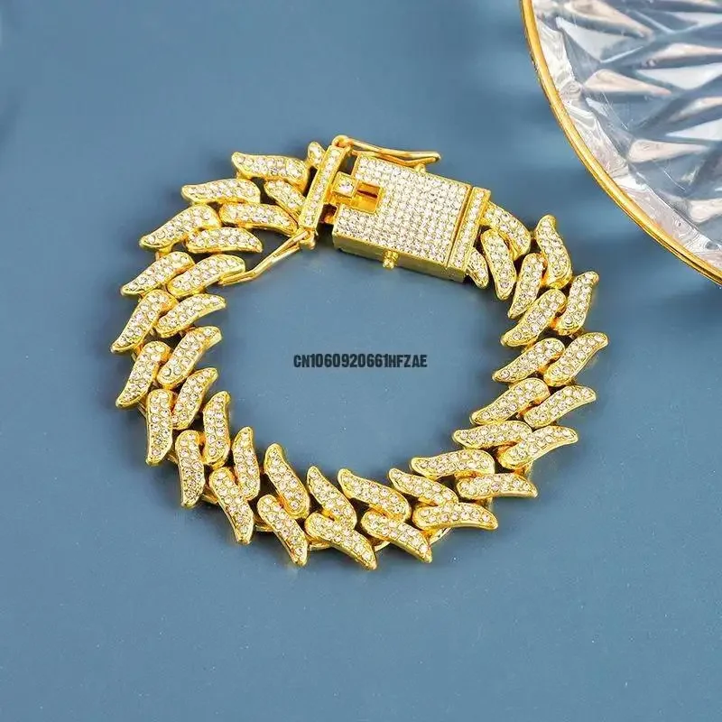 Thorn Cat Dog Collars Bling Diamondd Cuban Chain Dogs Necklace Gold Silver Biocolor Pet Jewelry Accessories 16mm dog collar pet collar pet necklace