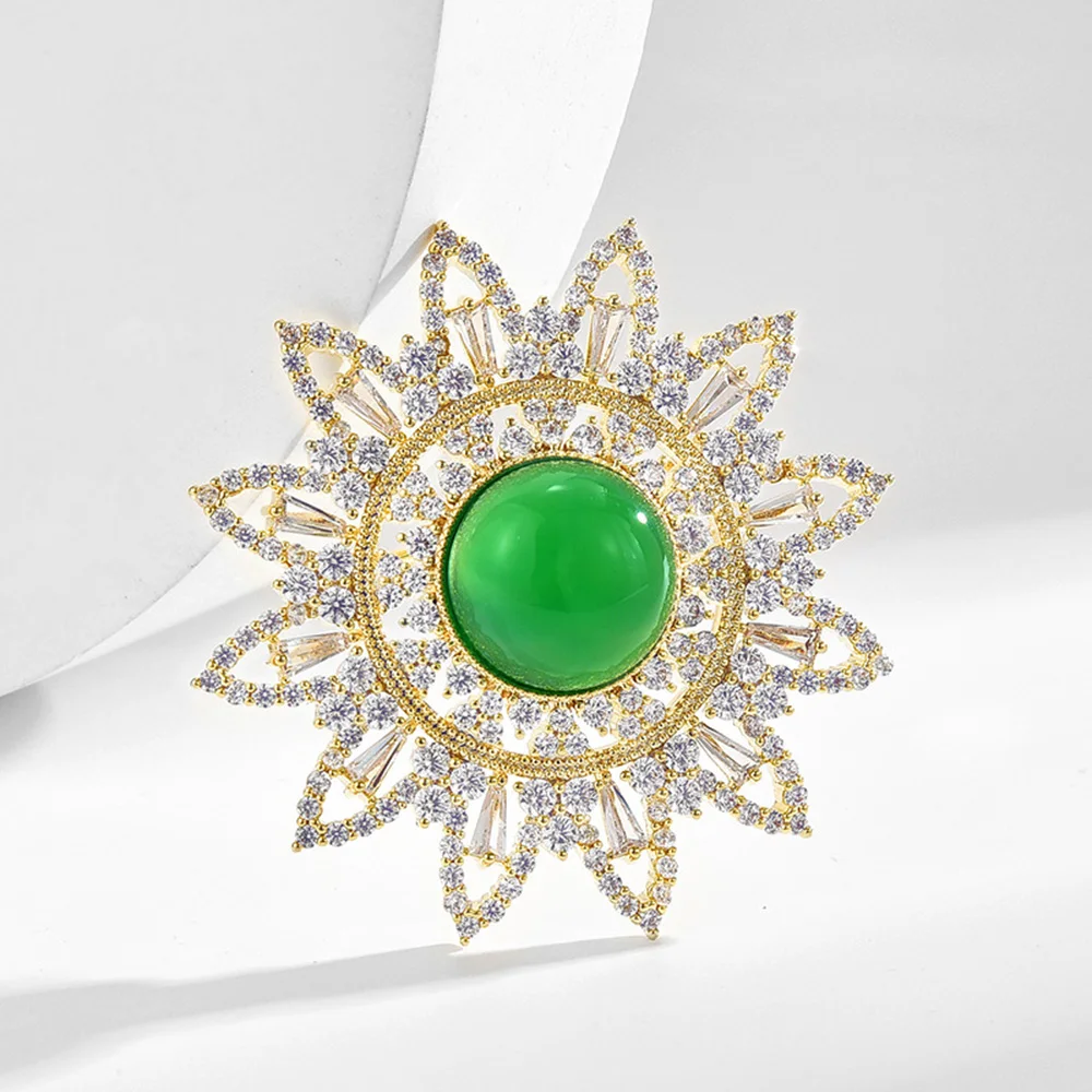 Zircon Luxury Jewelry High-end Brand Green Crystal Peacock Feather Brooch Women Suit Coat Pin Buckle Pearl Brooches Jewelry