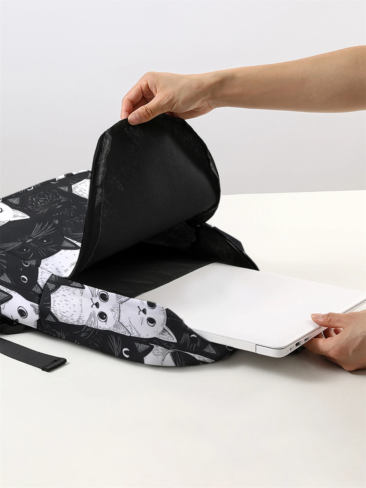 New Women's and Men's High Capacity College Backpack Trend Women's Laptop School Bag Cute Girl Travel Bag Cool