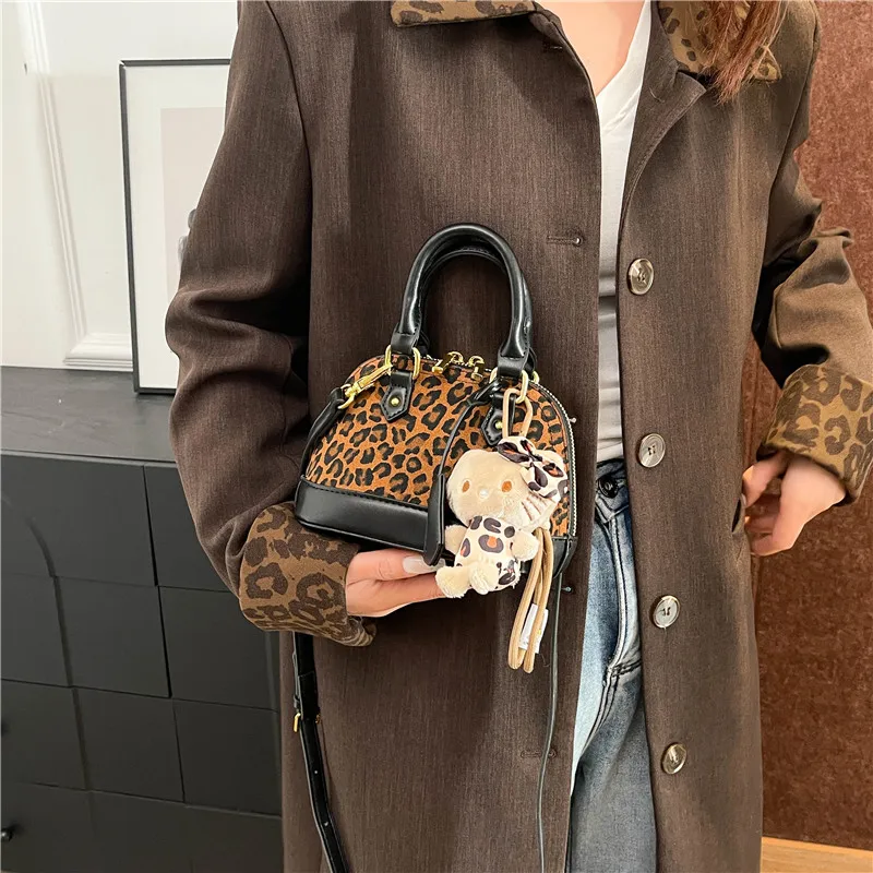 Top Brand Shoulder Bag Women Shell Clip Clutch Purse Winter Black Coffee Handbag Designer Leopard Print Crossbody Bag Small