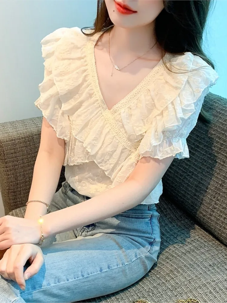 

Chiffon Summer Lace Patchwork V-Neck Tops Women Embroidery Fashion Ruffle Sweet Ladies Cropped Blouses Pleated Woman Tops
