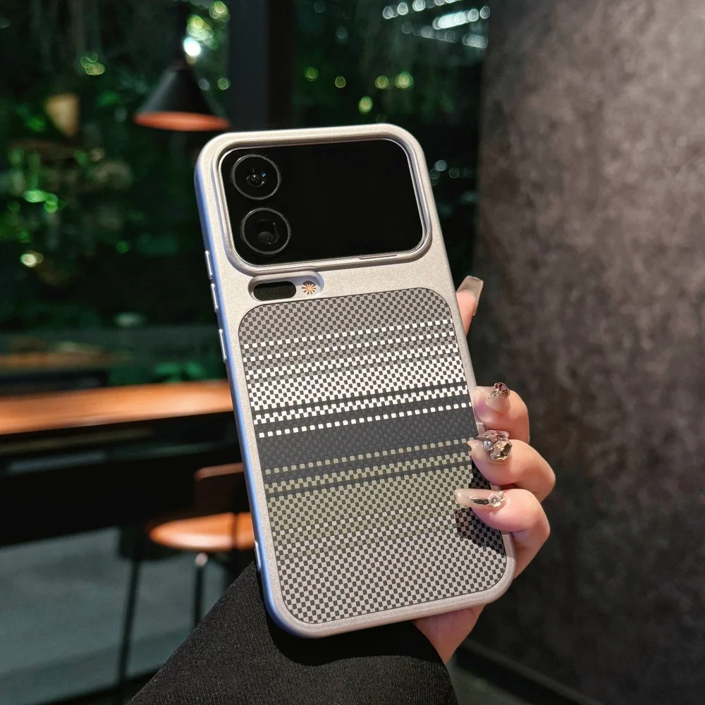Magnetic Carbon Fiber Pattern Shockproof Phone Case with Magsafe Wireless Charging Compatibility