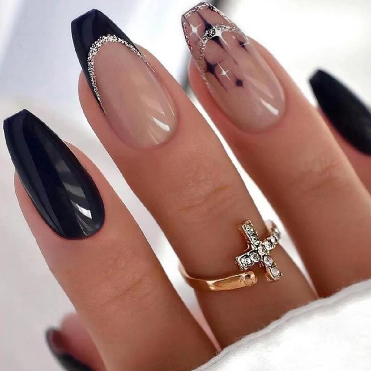 Women Girls 24Pcs/Set Short Coffin Shaped Black French Glitter and Stars Versatile Beautiful Full Coverage Wearable Fake Nails