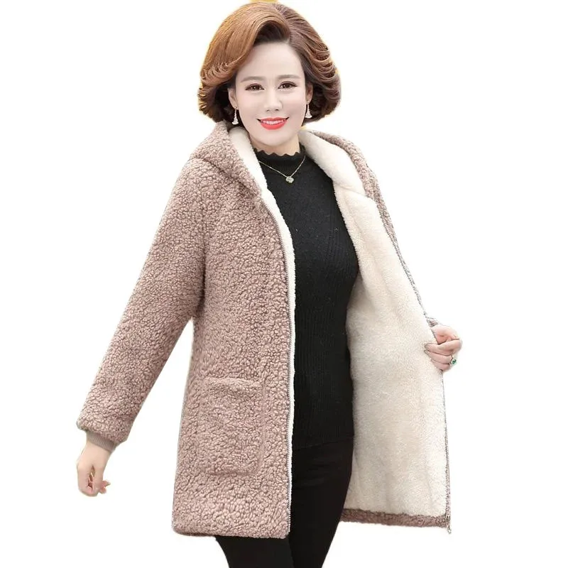 

6XL Middle-aged Elderly Women's Lamb Wool Coat 2022 New Winter Plus Velvet Cotton Jacket Loose Mid-length Female Hooded Overcoat