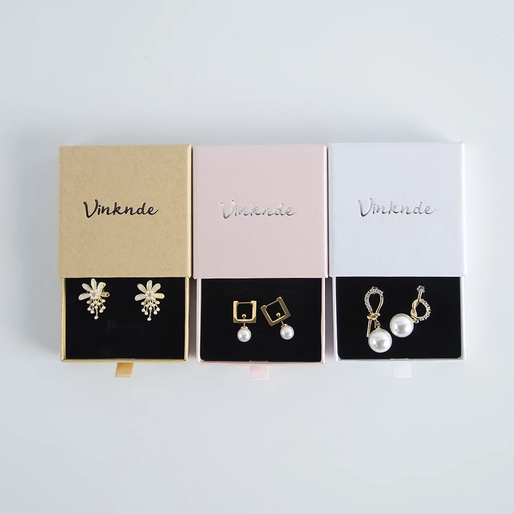 100pcs Jewelry Boxes White Black Thick Kraft Paper Drawer Gift Box Custom Logo 8x8x1.7cm Necklace Earrings Ring Packaging Case