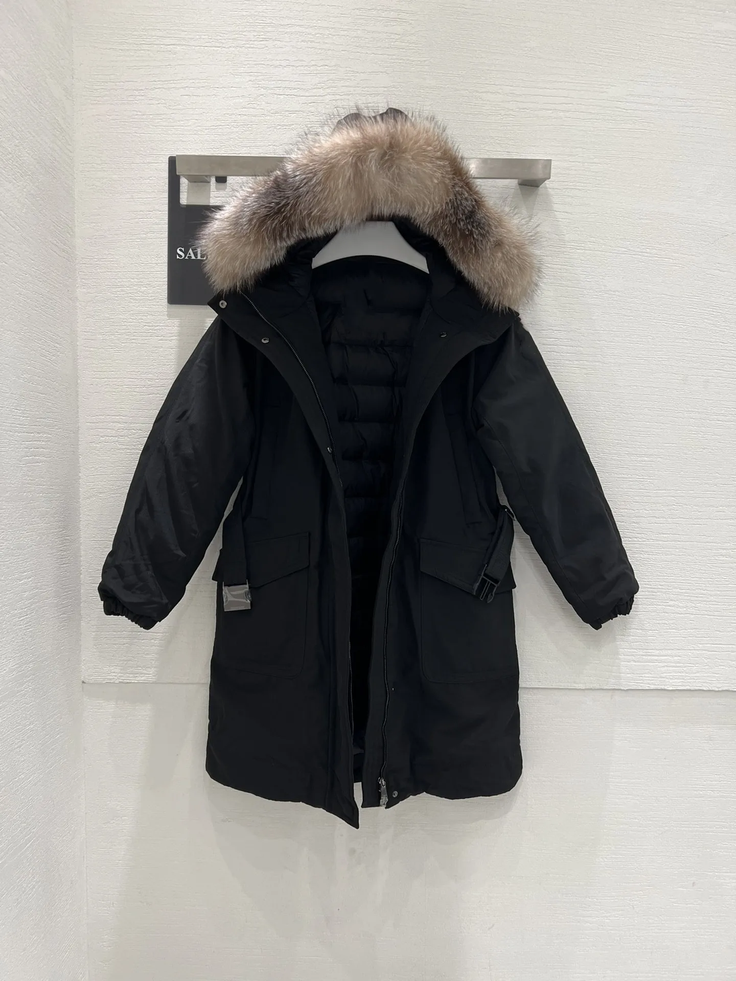 Women's Clothing Fox fur collar hooded double zip puller multi-pocket belt waist mid-length down jacket Winter New  NO.18