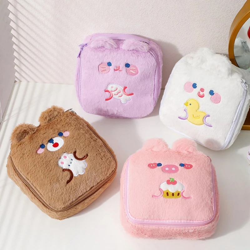 

Мультяшная плюшевая квадратная косметичка для девочек, вместительная портативная косметическая сумка для хранения с кроличьими ушками, стирка, рандомный подарок