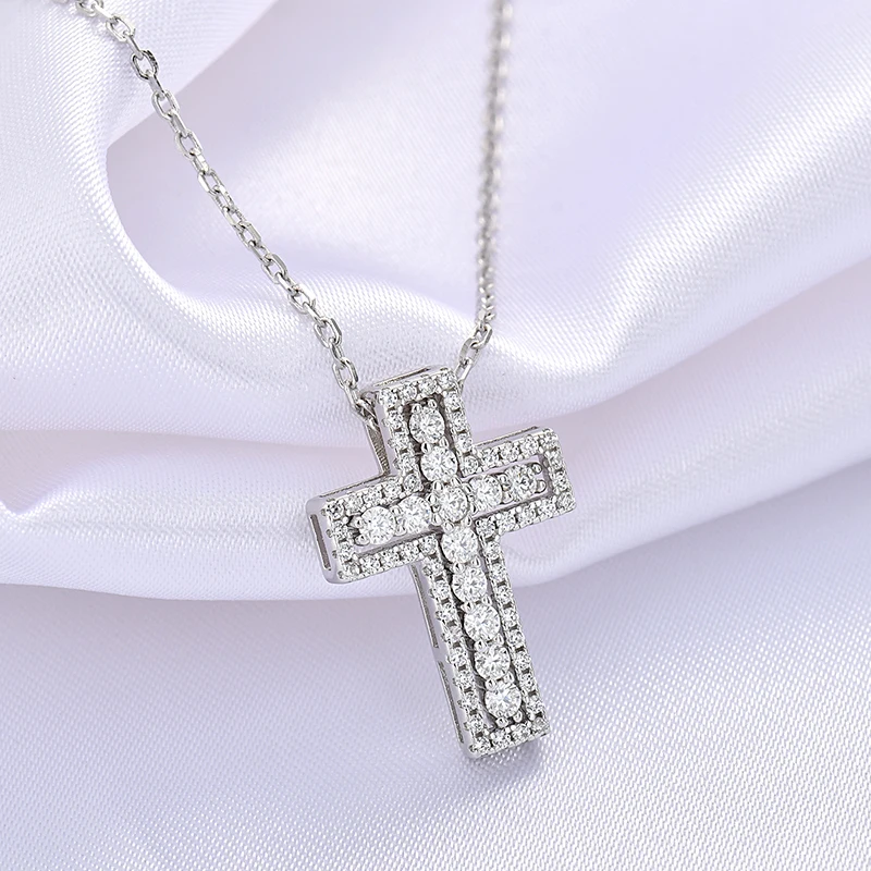 1 piece 925 silver 0.6 CT moissanite cross necklace classic simple pendant necklace gift girlfriend pendant necklace silver necklace moissanite necklace