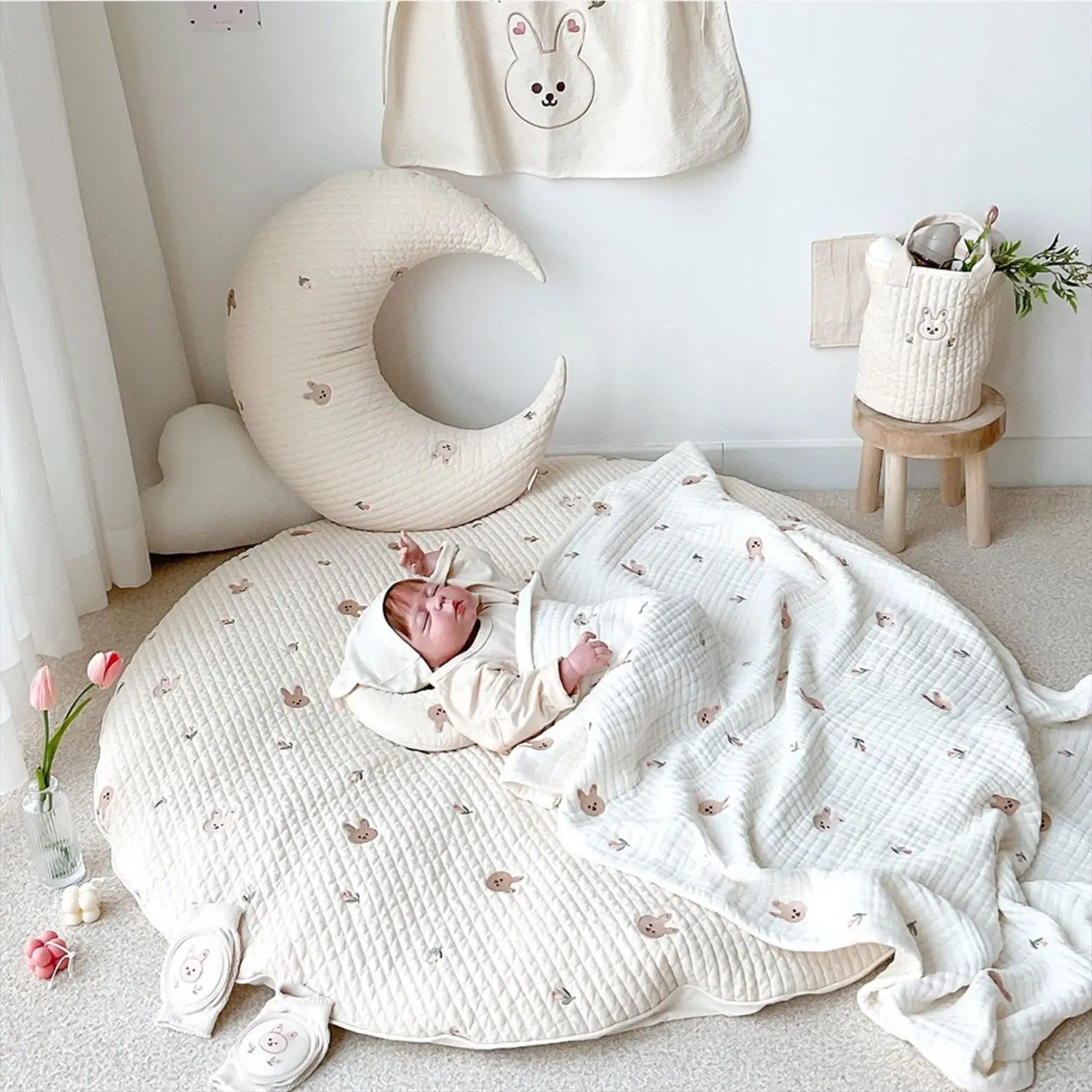 Play Mat INS Nordic Cartoons Mat for Children Baby Play Mat Round Carpet Super Soft Playmat Newborn Photography Props Living Room Carpet