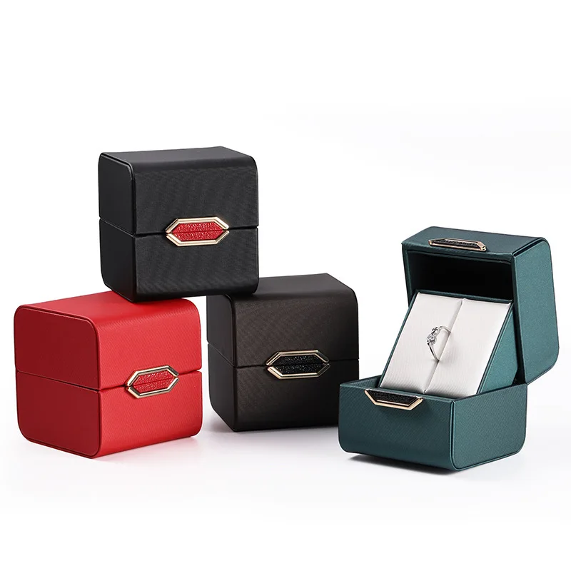 

Hot Selling PU Leather Wedding Diamond Ring Box Romantic Proposal Ring Box Double Open Red Lips Valentine's Day Gift Box