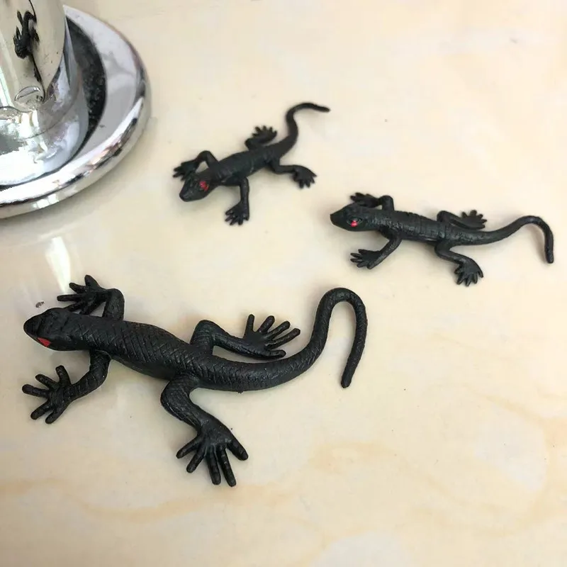 20Pcs Simulatlon Gecko Plastic Toys Halloween Decoration April Fool's Day Kids Trick or Treating Small Toys Lizard Gecko