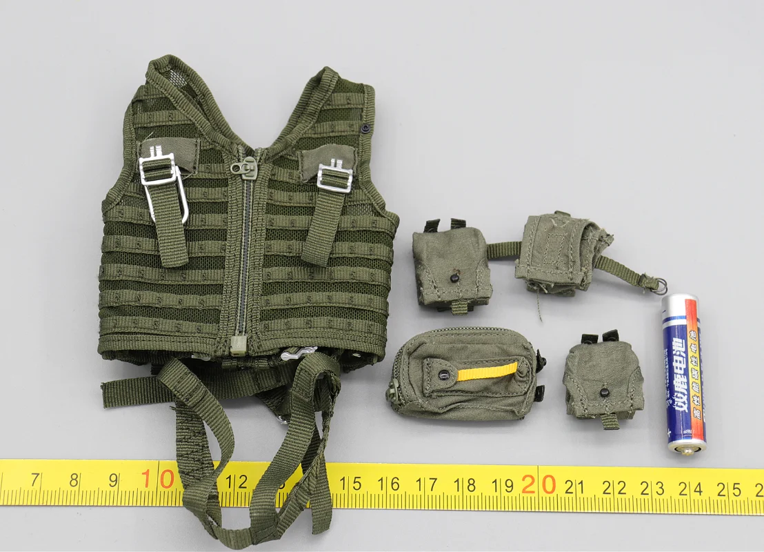 

DID MA80170 1/6 Scale Soldier Chest Hanging Vest Model for 12'' F18 Pilot Captain