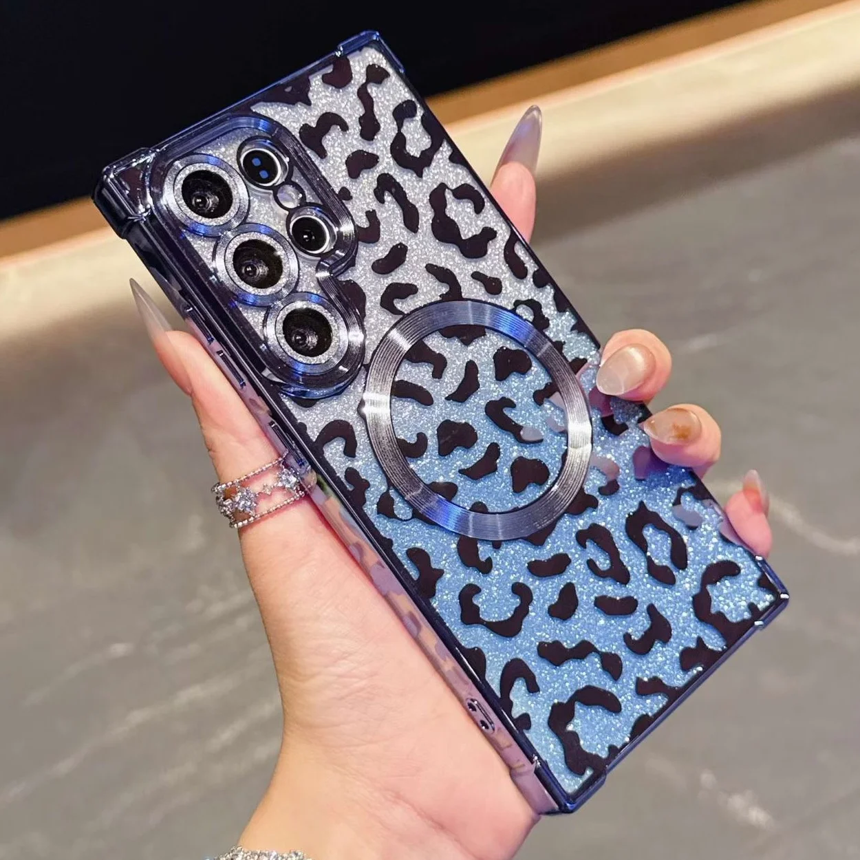 Luxury Leopard Pattern Gradient Glitter Plating Case with Magnetic Closure