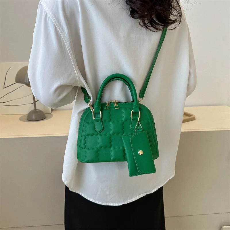 

Summer female 2023 new solid color PU handbag shell small bag shoulder crossbody girls dating shopping bag with free card bag