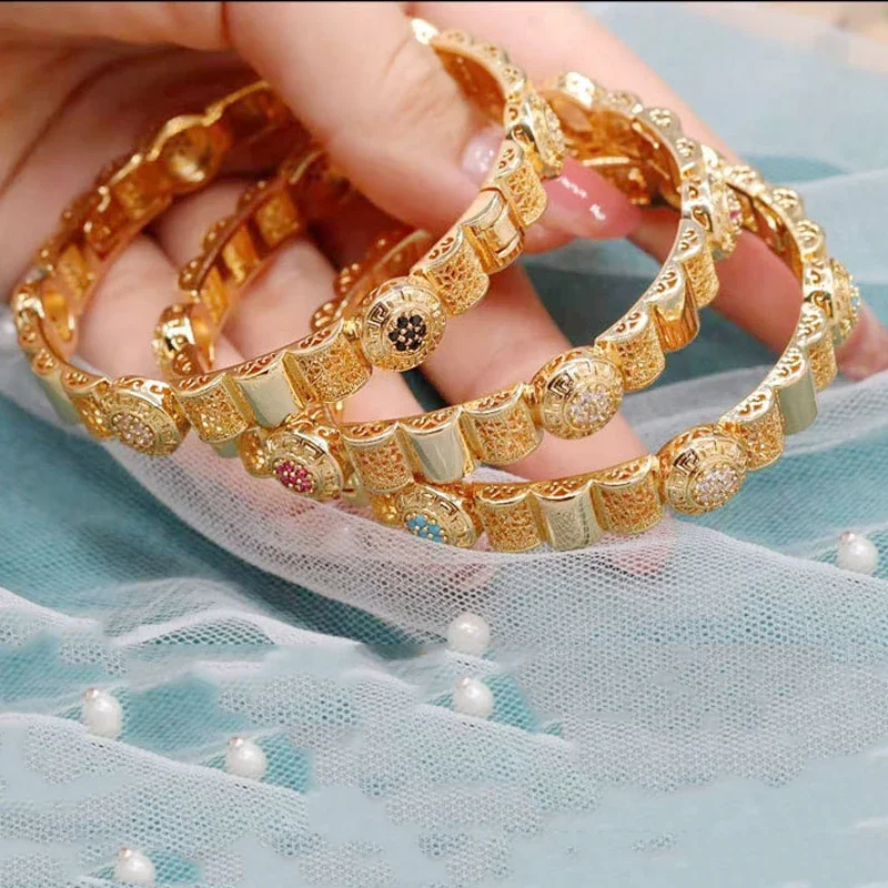 Buy quality 20 carat rose gold ladies bracelet RH-LB168 in Ahmedabad