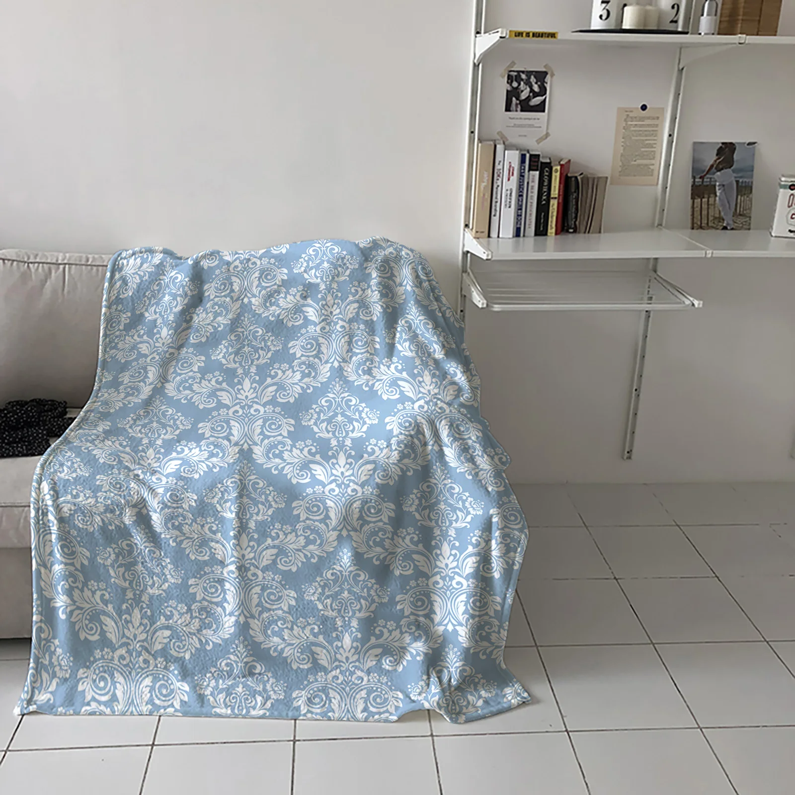 ���� �Ķ��� ��� ���̽� �̺� ���, �ε巴�� ������ �÷��� ��� ������ ���� ħ�� ��Ʈ