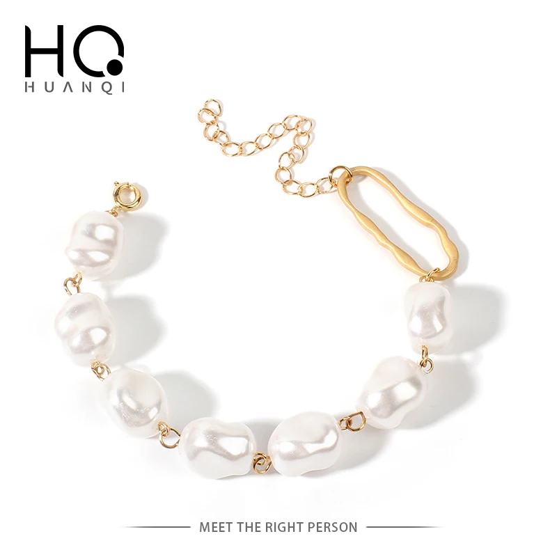 HUANZHI 2019 New Baroque Irregular Imitation Pearls Gold Metal Link Chain Bracelets for Women Girl Summer Party Jewelry